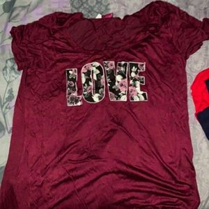 Women's Never Worn Graphic Tee